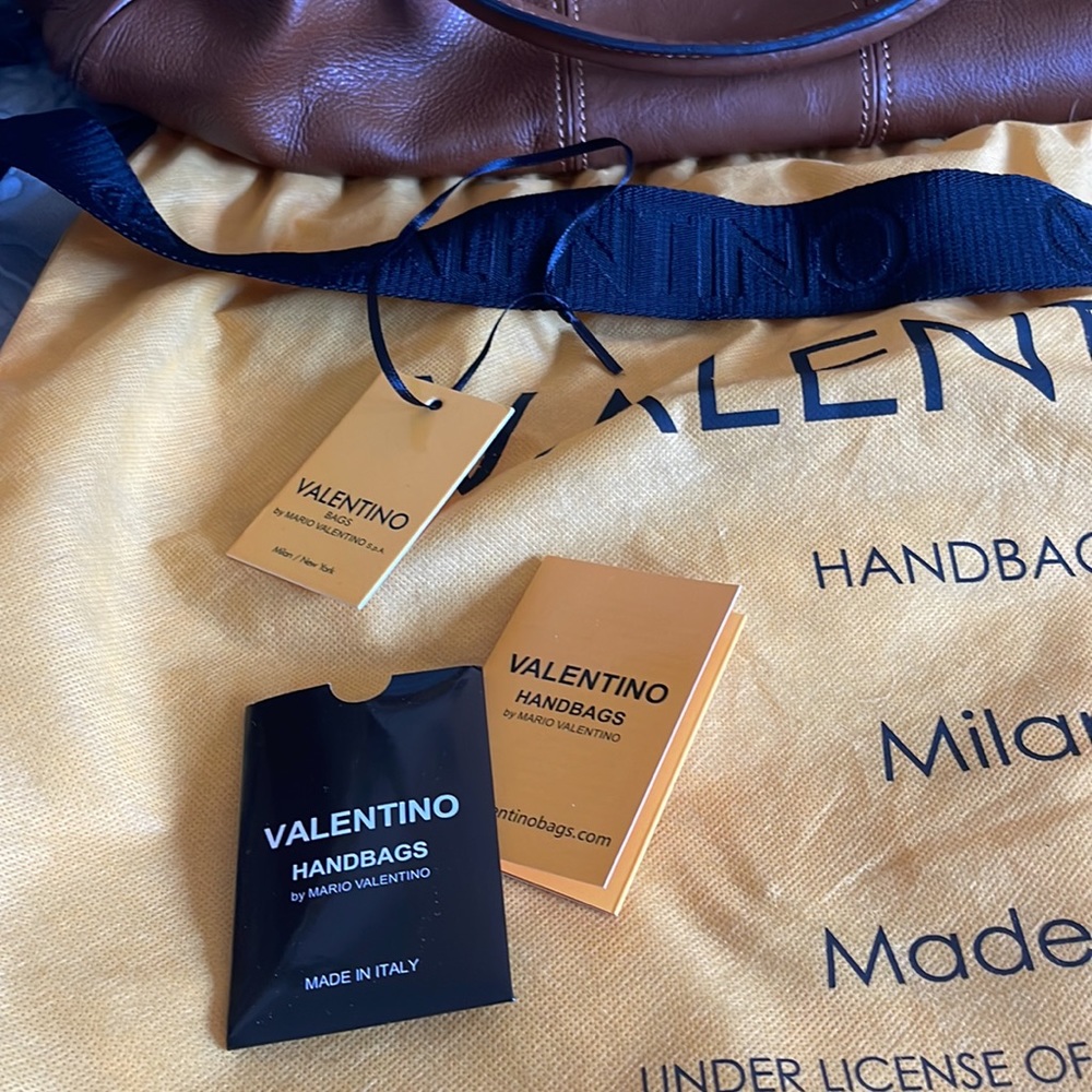 Valentino Brown Leather Weekender Bag - Picture 3 of 11
